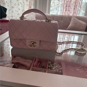 Classic Quilted Top-Handle Shoulder Bag — Blush Pink
